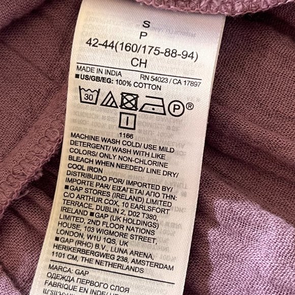 Gap Flowy Long sleeve Top - Picture 9 of 9